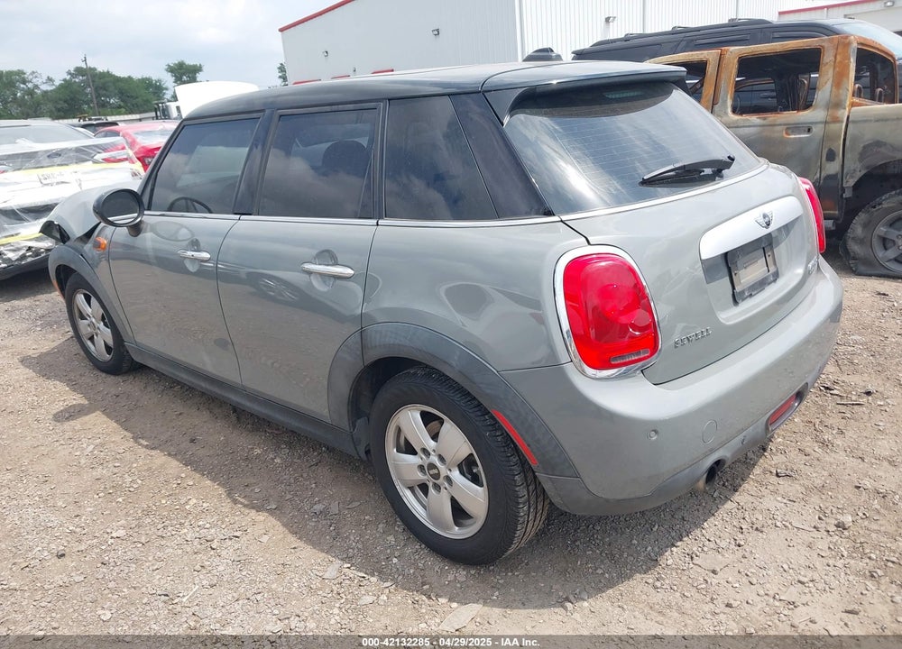 2015 MINI HARDTOP COOPER VIN: WMWXS5C56FT830418