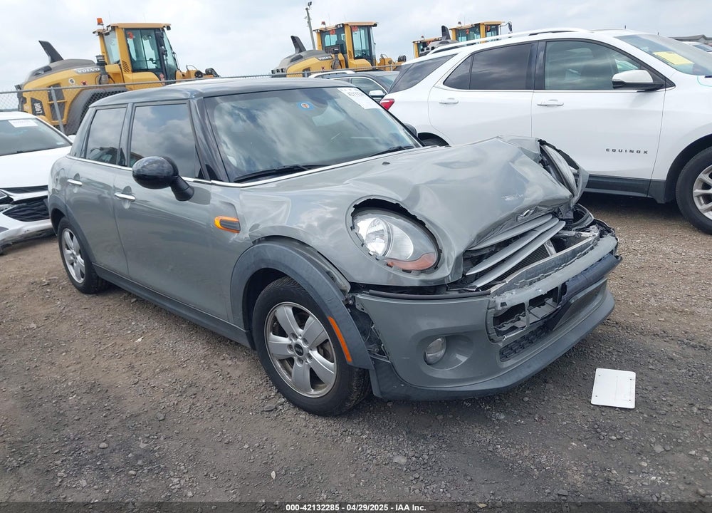 2015 MINI HARDTOP COOPER VIN: WMWXS5C56FT830418