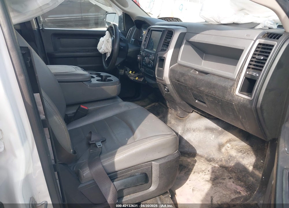 2019 RAM 1500 CLASSIC VIN: 1C6RR6KM5KS751478