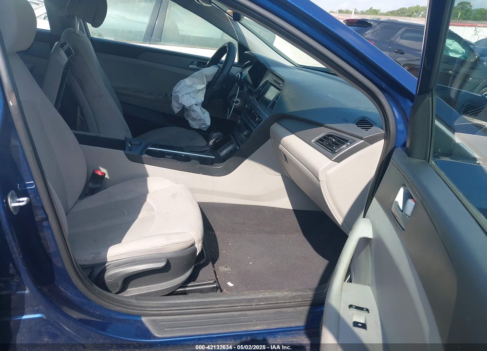2016 HYUNDAI SONATA VIN: 5NPE24AF0GH429999