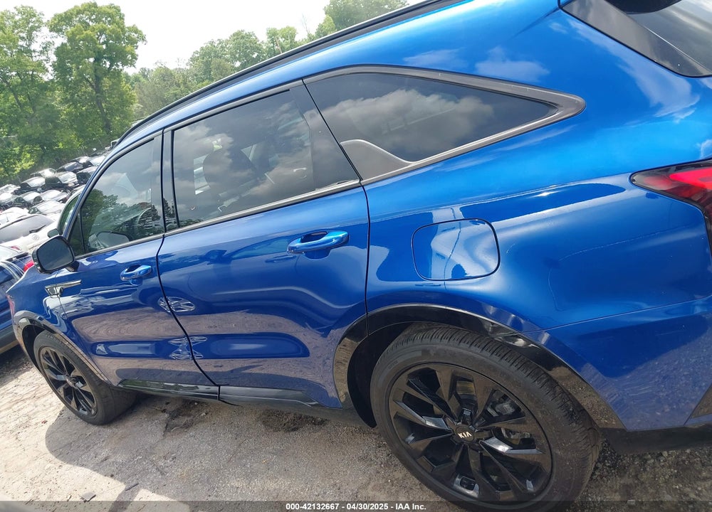 2021 KIA SORENTO VIN: 5XYRK4LF5MG028384