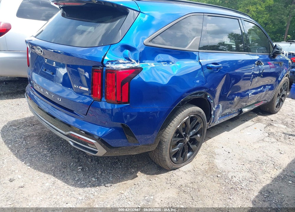 2021 KIA SORENTO VIN: 5XYRK4LF5MG028384