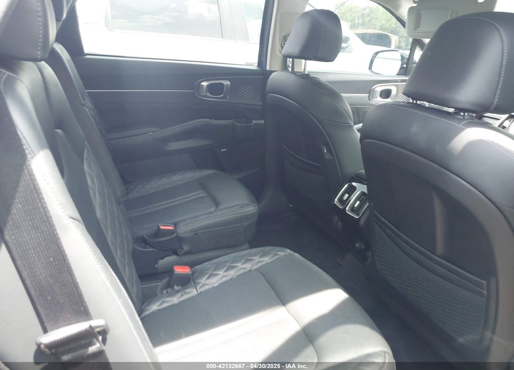 2021 KIA SORENTO VIN: 5XYRK4LF5MG028384