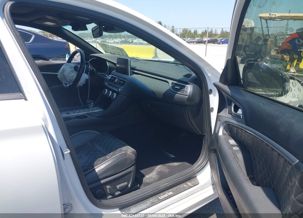2019 GENESIS G70 VIN: KMTG44LA4KU038200
