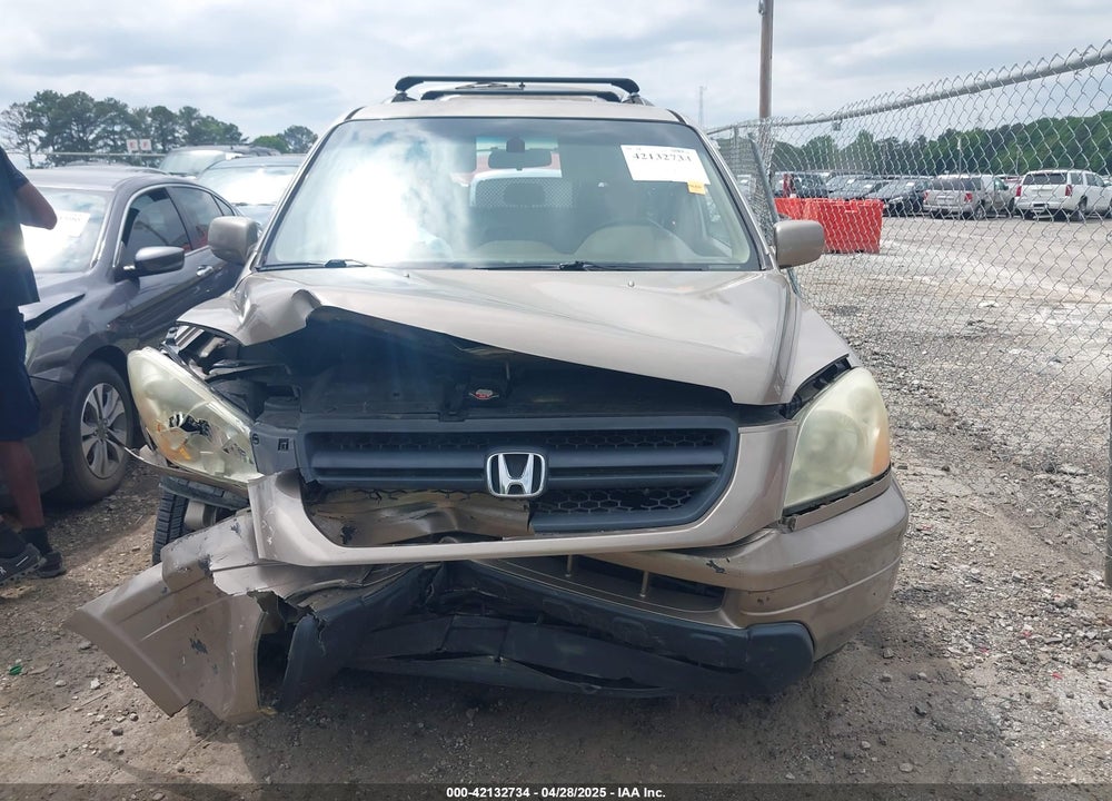 2004 HONDA PILOT EX VIN: 2HKYF18414H547415