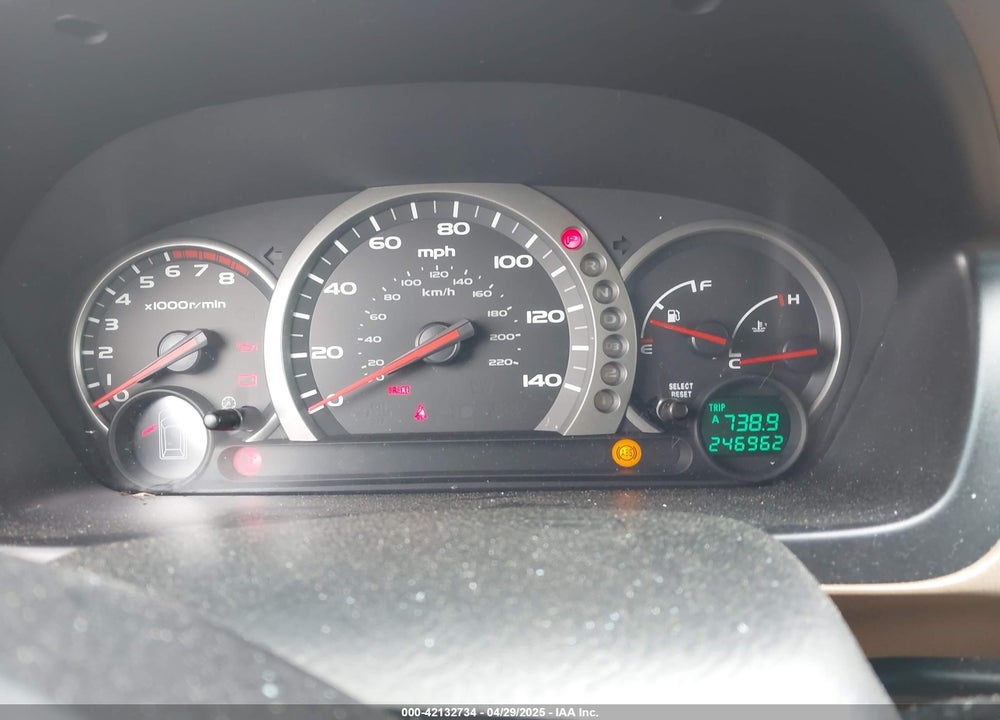 2004 HONDA PILOT EX VIN: 2HKYF18414H547415