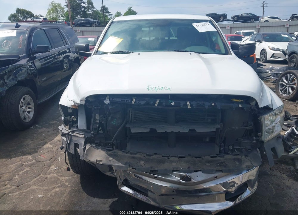 2020 RAM 1500 CLASSIC VIN: 1C6RR6TT9LS111068