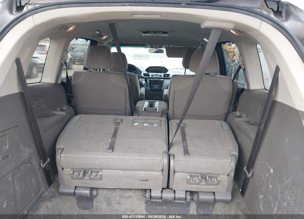 2016 HONDA ODYSSEY SE VIN: 5FNRL5H32GB031806