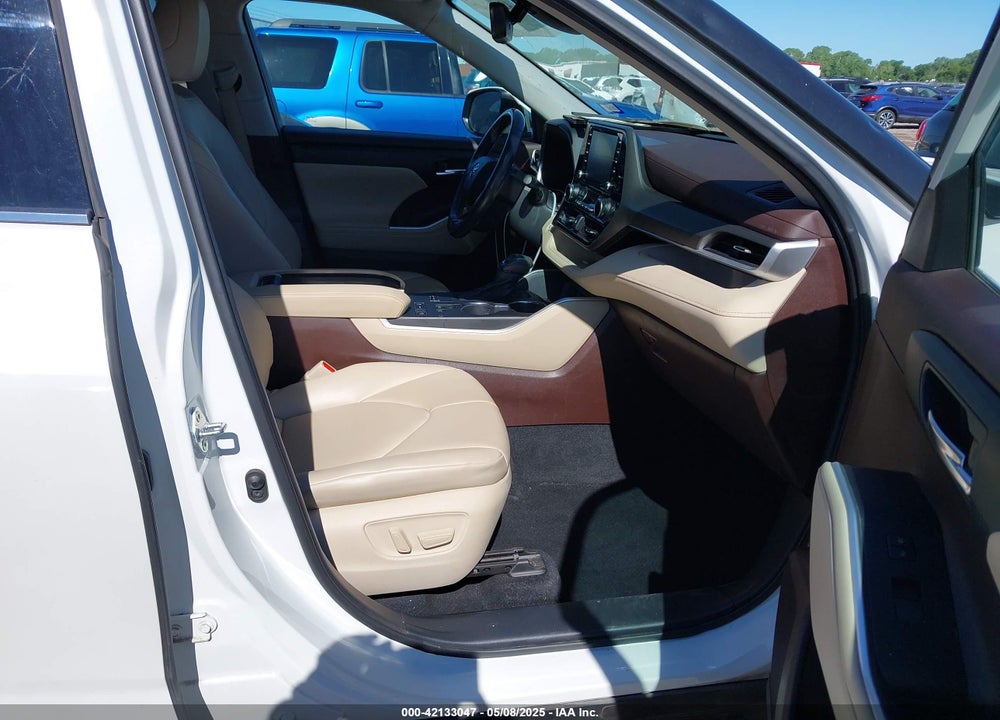 2020 TOYOTA HIGHLANDER XLE VIN: 5TDGZRAH4LS513315