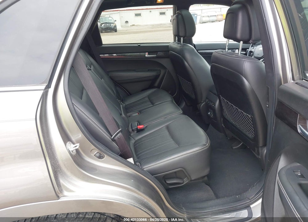 2014 KIA SORENTO VIN: 5XYKWDA75EG445801