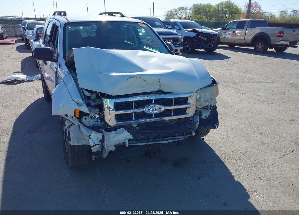 2008 FORD ESCAPE XLT VIN: 1FMCU93168KD99003