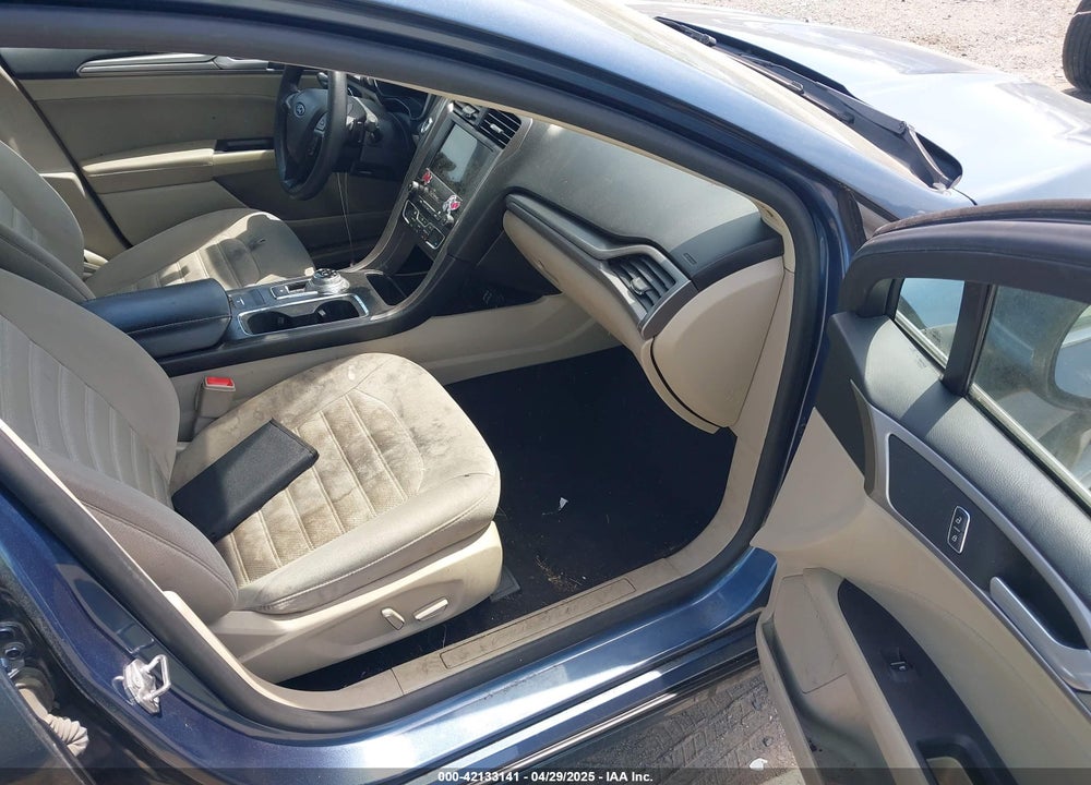 2019 FORD FUSION VIN: 3FA6P0HD2KR126379