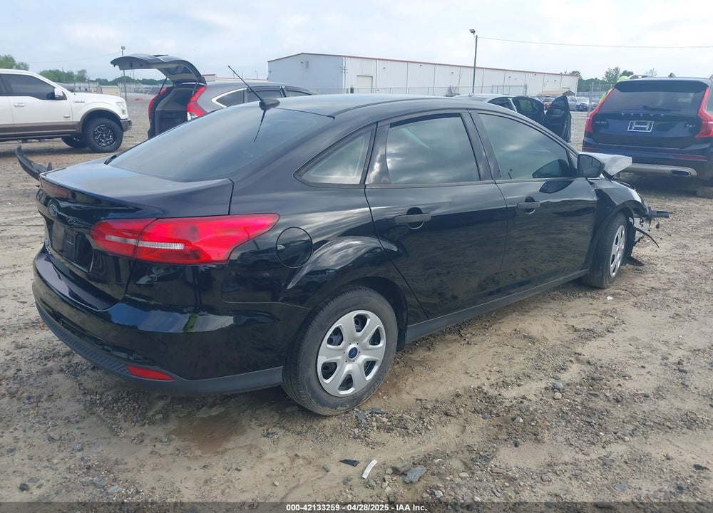 2017 FORD FOCUS VIN: 1FADP3E26HL284470