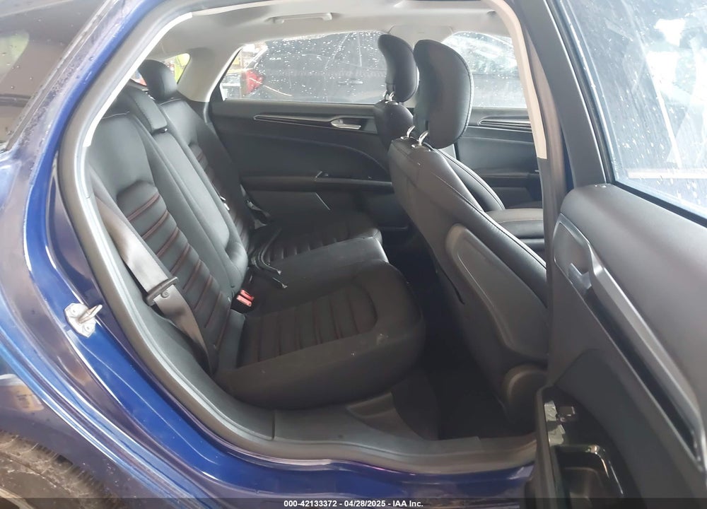 2015 FORD FUSION VIN: 1FA6P0H70F5105808