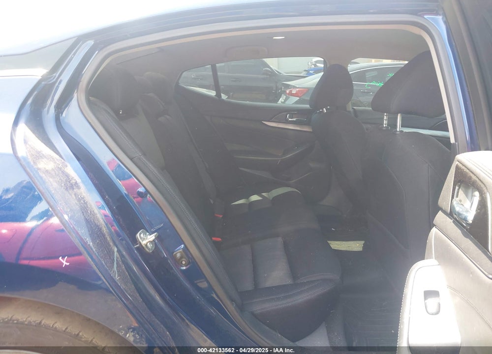 2017 NISSAN MAXIMA VIN: 1N4AA6AP9HC451797