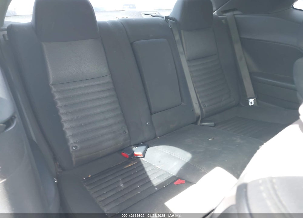 2014 DODGE CHALLENGER SXT VIN: 2C3CDYAGXEH298415