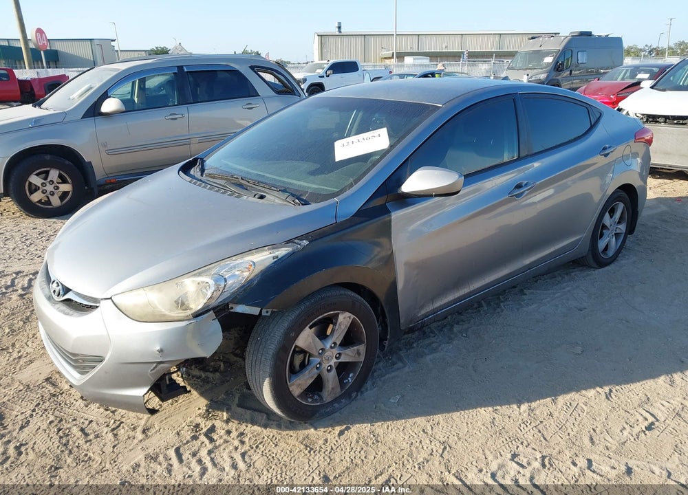 2013 HYUNDAI ELANTRA VIN: KMHDH4AE6DU530897