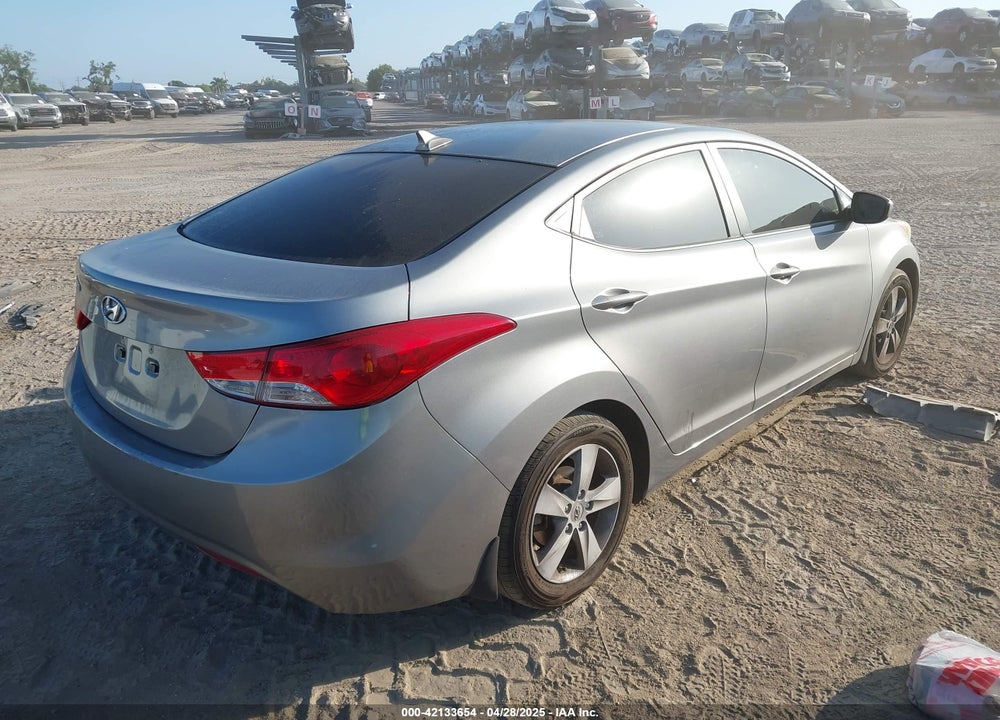2013 HYUNDAI ELANTRA VIN: KMHDH4AE6DU530897