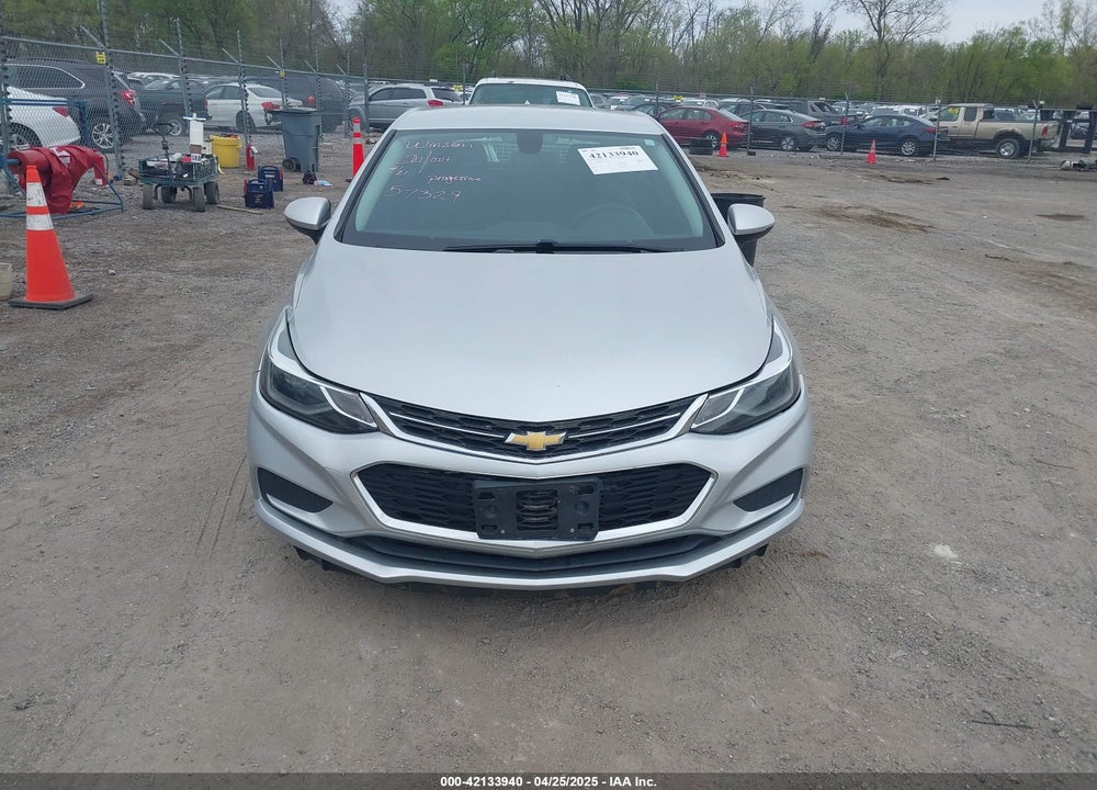 2017 CHEVROLET CRUZE VIN: 3G1BE6SM1HS579123