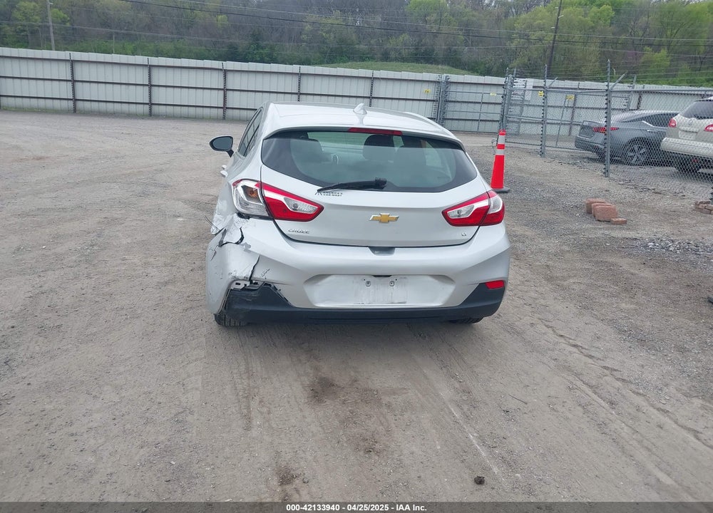 2017 CHEVROLET CRUZE VIN: 3G1BE6SM1HS579123