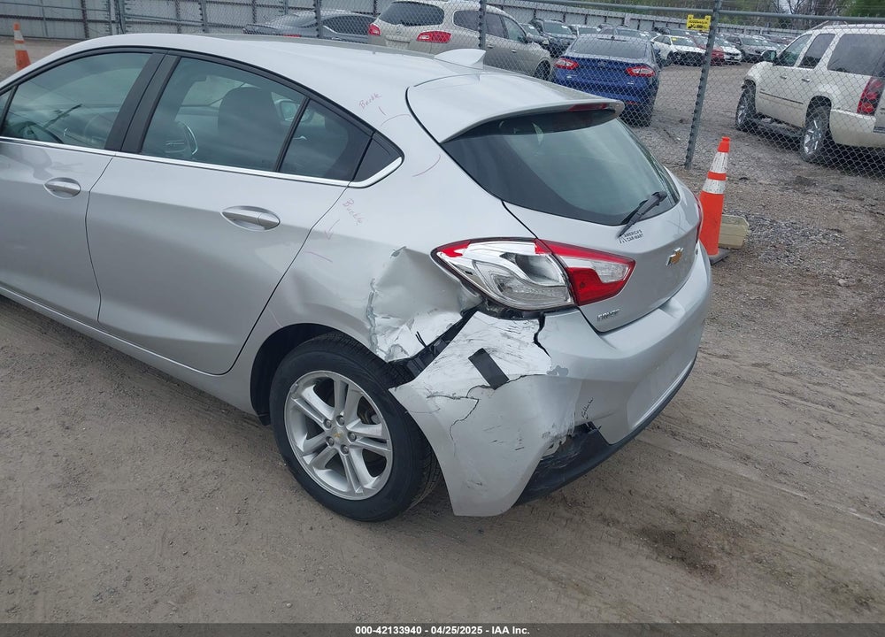2017 CHEVROLET CRUZE VIN: 3G1BE6SM1HS579123