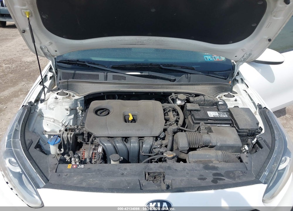 2021 KIA FORTE VIN: 3KPF24AD4ME313658