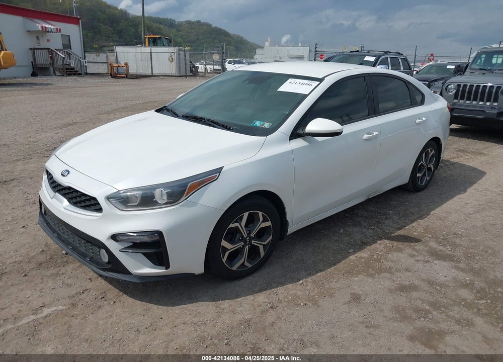 2021 KIA FORTE VIN: 3KPF24AD4ME313658