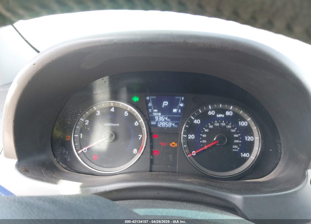 2012 HYUNDAI ACCENT VIN: KMHCU5AEXCU003781