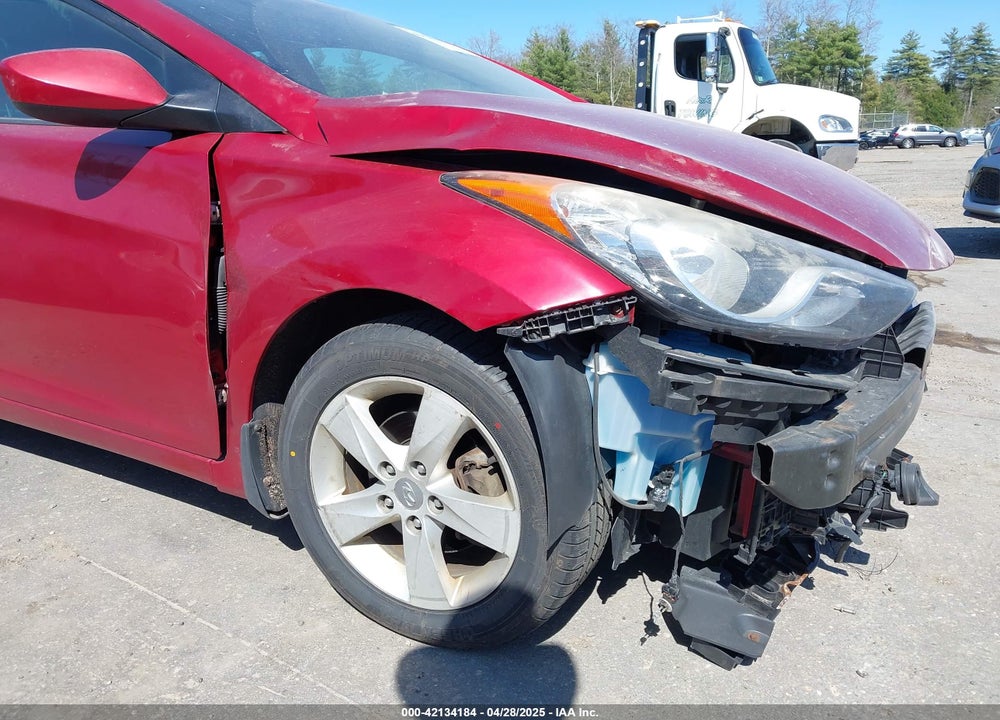 2013 HYUNDAI ELANTRA GLS VIN: KMHDH4AE5DU805207