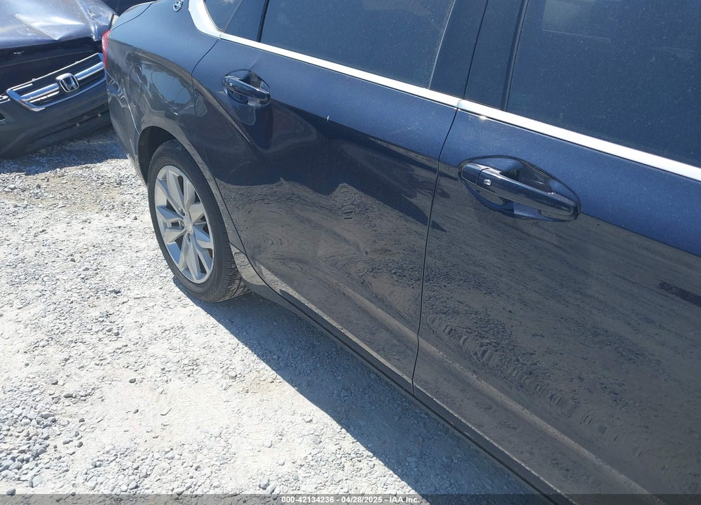 2018 CHEVROLET IMPALA VIN: 2G1105S30J9143149