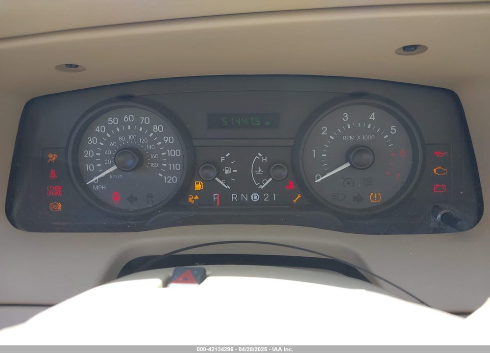 2008 MERCURY GRAND MARQUIS VIN: 2MEFM74V58X630122
