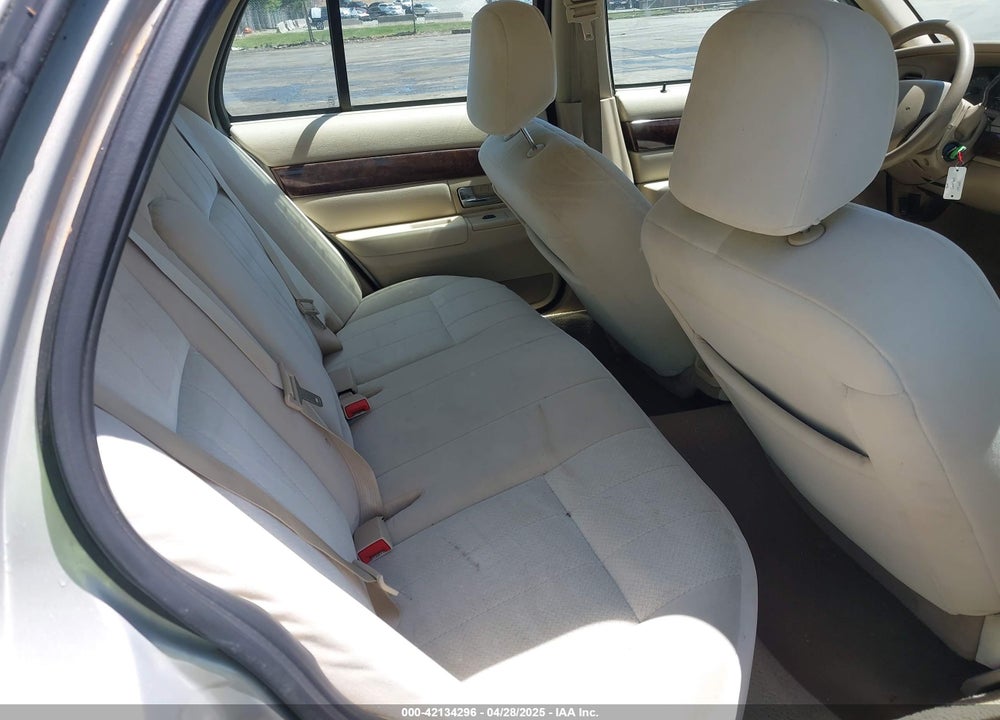 2008 MERCURY GRAND MARQUIS VIN: 2MEFM74V58X630122