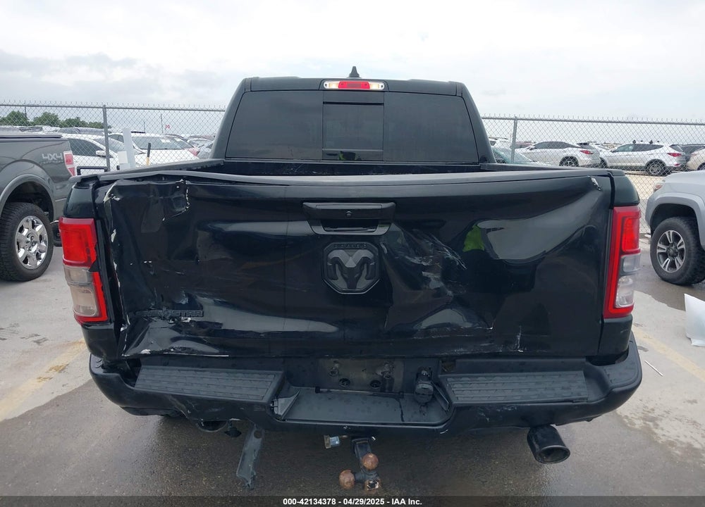 2021 RAM 1500 VIN: 1C6RREFM3MN835868