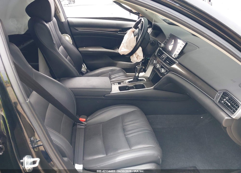 2022 HONDA ACCORD VIN: 1HGCV1F49NA026646