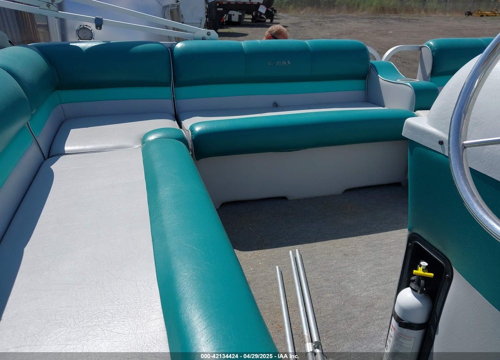 1994 CREST III PONTOON VIN: MAU01433D494