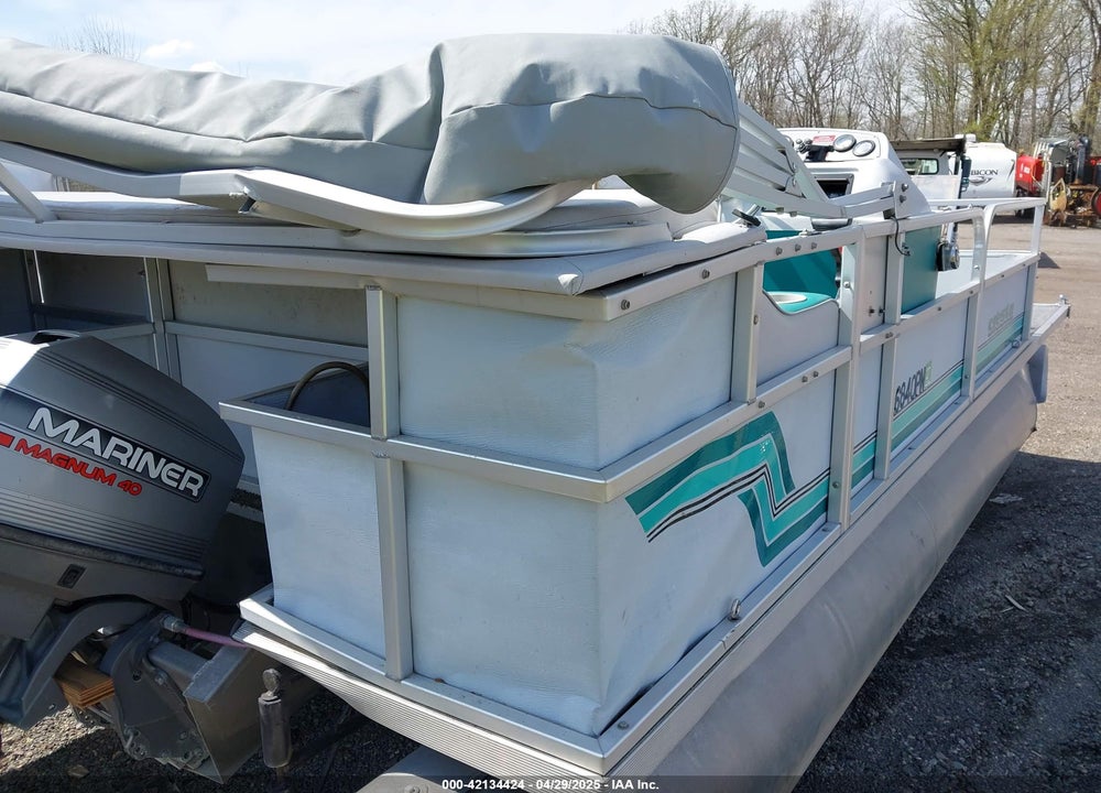 1994 CREST III PONTOON VIN: MAU01433D494