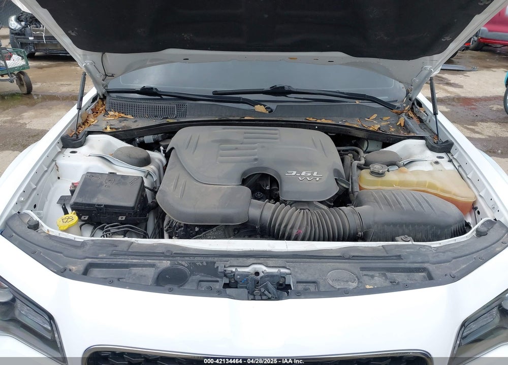 2016 CHRYSLER 300 VIN: 2C3CCAGG3GH183028