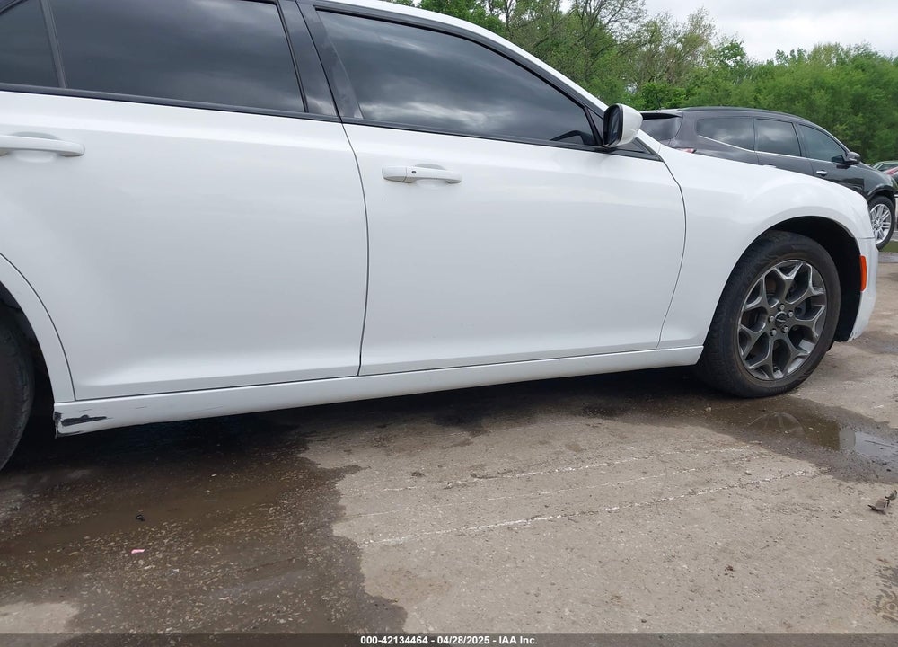 2016 CHRYSLER 300 VIN: 2C3CCAGG3GH183028