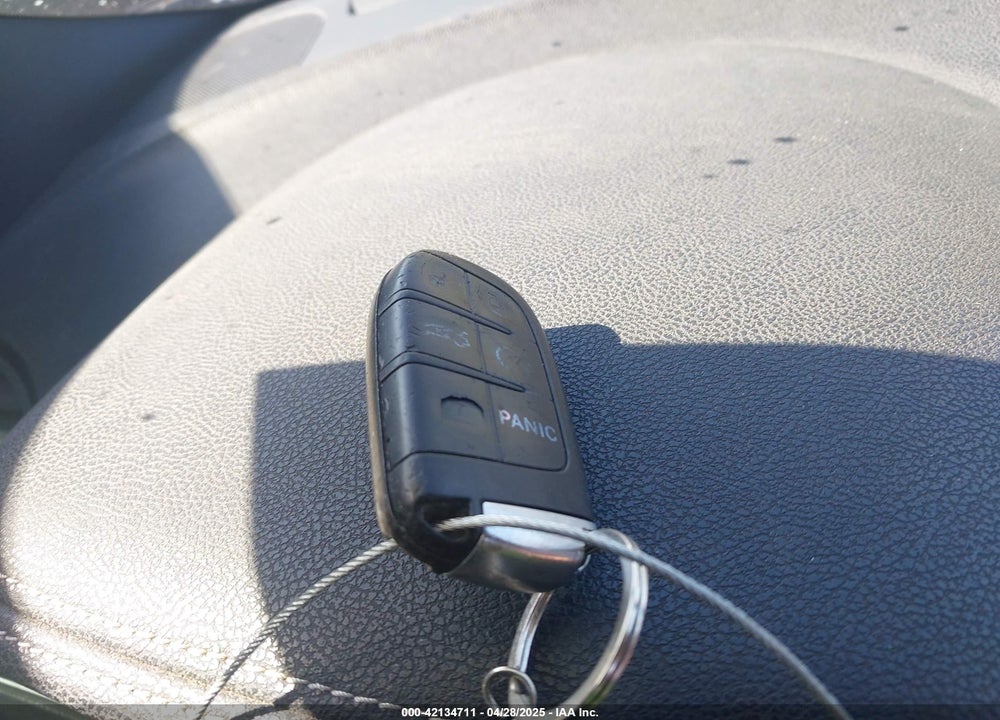 2019 CHRYSLER 300 300S VIN: 2C3CCABG5KH562838
