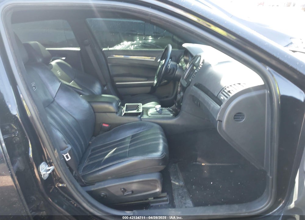 2019 CHRYSLER 300 300S VIN: 2C3CCABG5KH562838