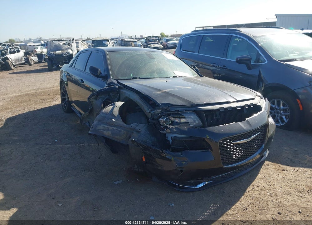 2019 CHRYSLER 300 300S VIN: 2C3CCABG5KH562838