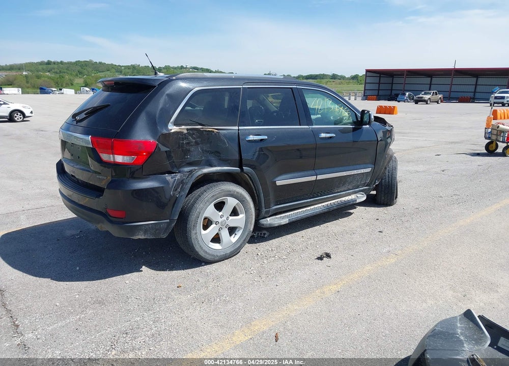 2013 JEEP GRAND CHEROKEE VIN: 1C4RJFAG2DC581976