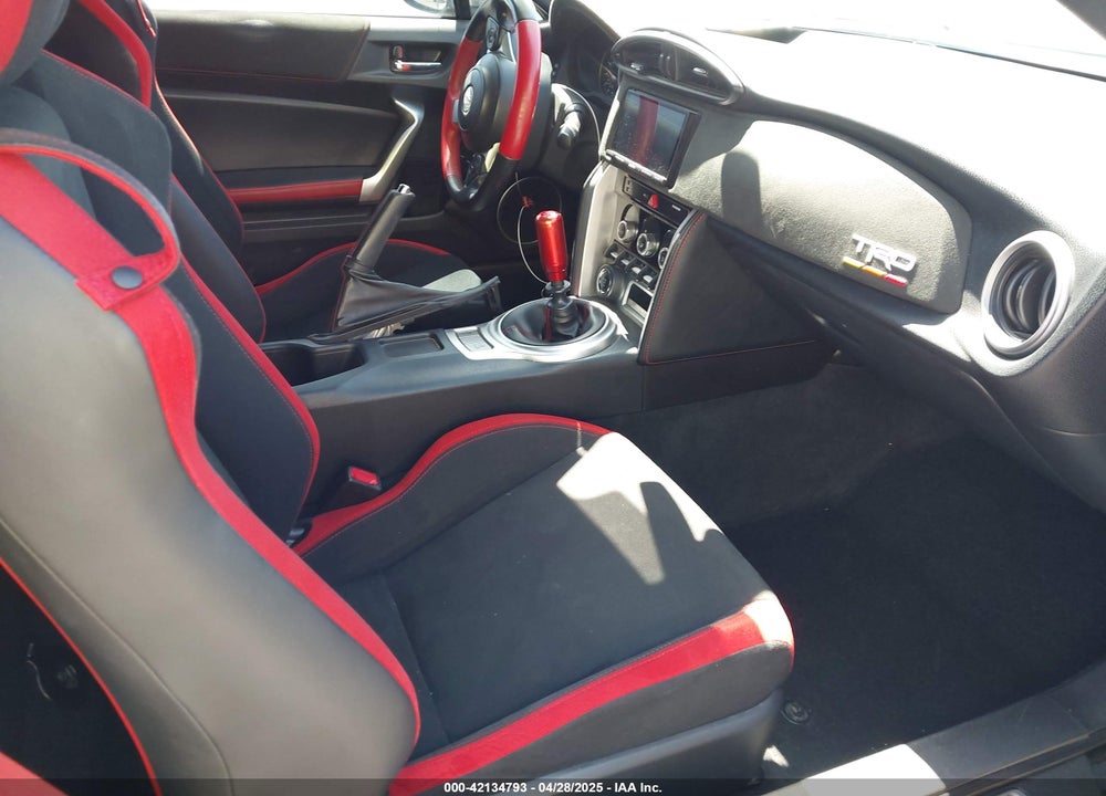 2019 TOYOTA 86 VIN: JF1ZNAE14K9702455