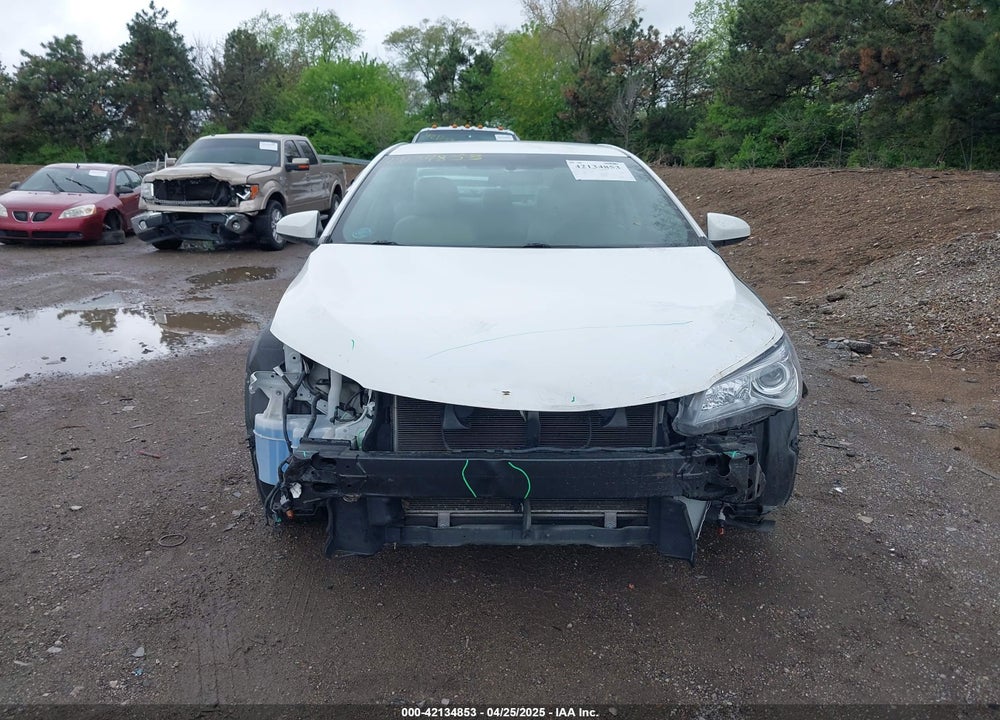 2016 TOYOTA CAMRY VIN: 4T4BF1FK1GR546137