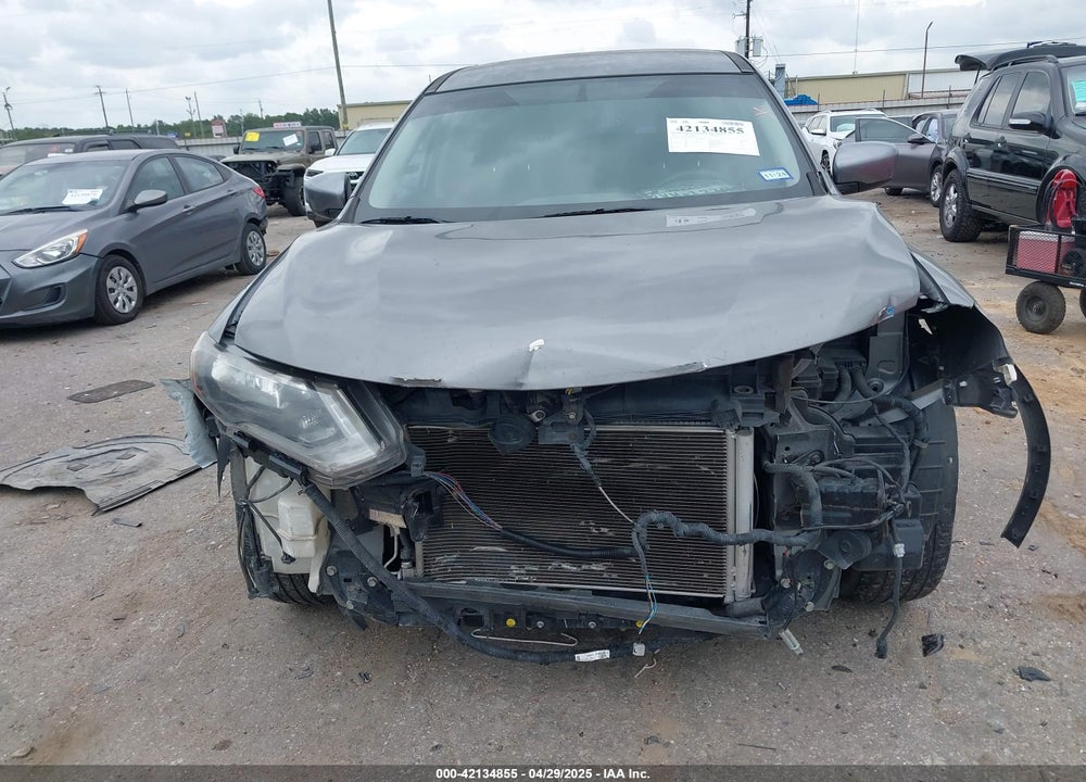 2017 NISSAN ROGUE S VIN: KNMAT2MV7HP607531