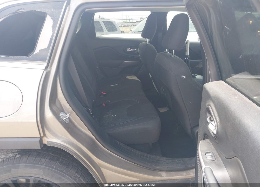 2019 JEEP CHEROKEE VIN: 1C4PJMCX3KD103498
