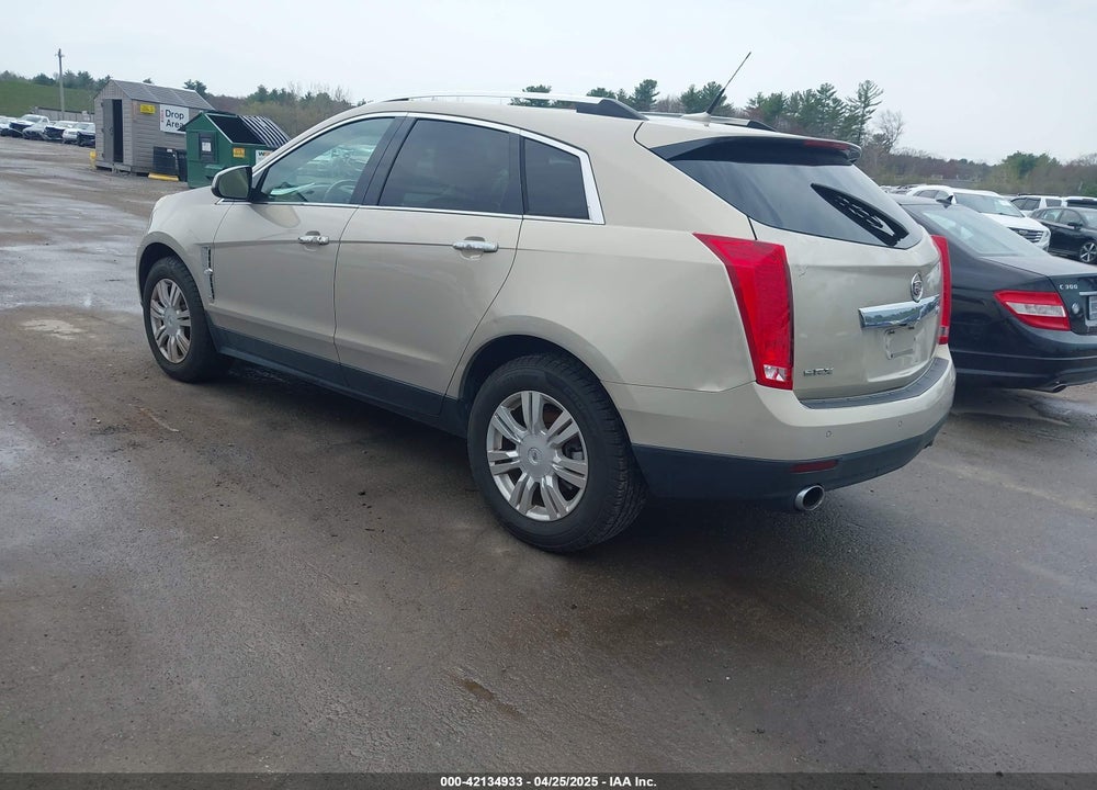 2011 CADILLAC SRX LUXURY COLLECTION VIN: 3GYFNAEY4BS663447