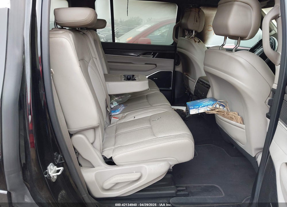 2022 JEEP WAGONEER VIN: 1C4SJVBT2NS128729