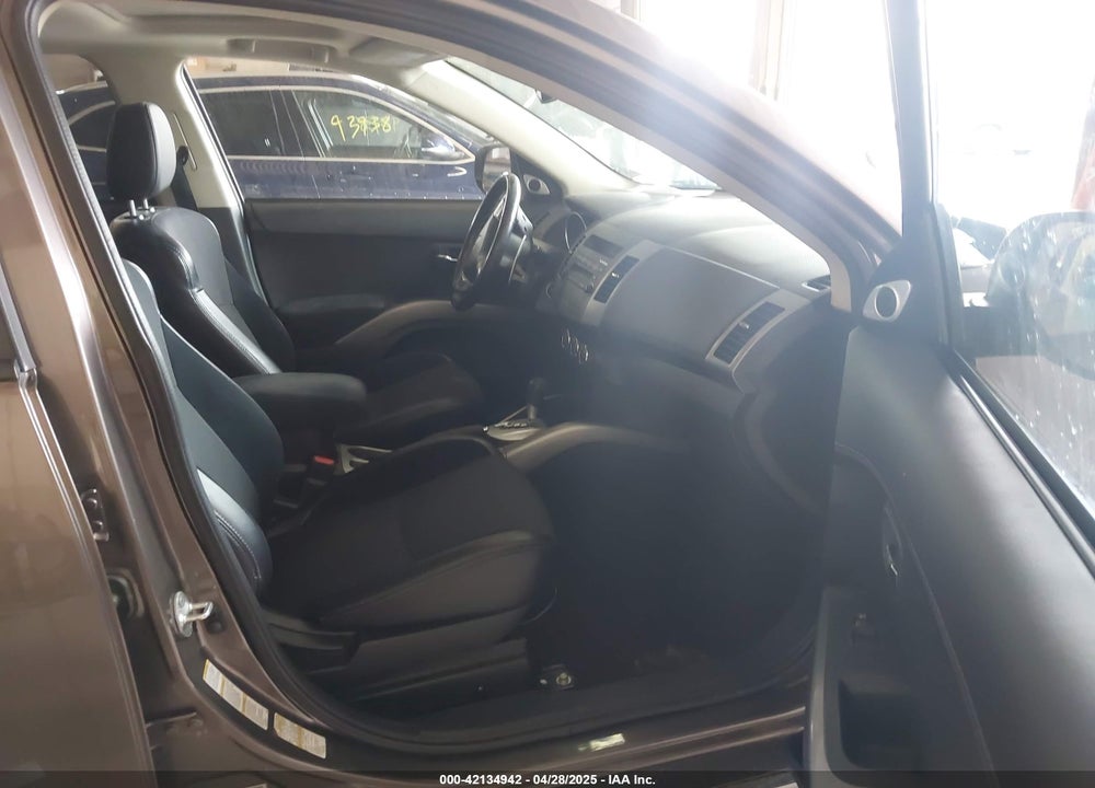 2013 MITSUBISHI OUTLANDER VIN: JA4JT3AW1DU016457