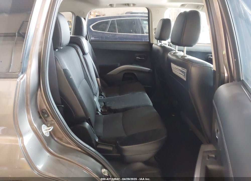 2013 MITSUBISHI OUTLANDER VIN: JA4JT3AW1DU016457